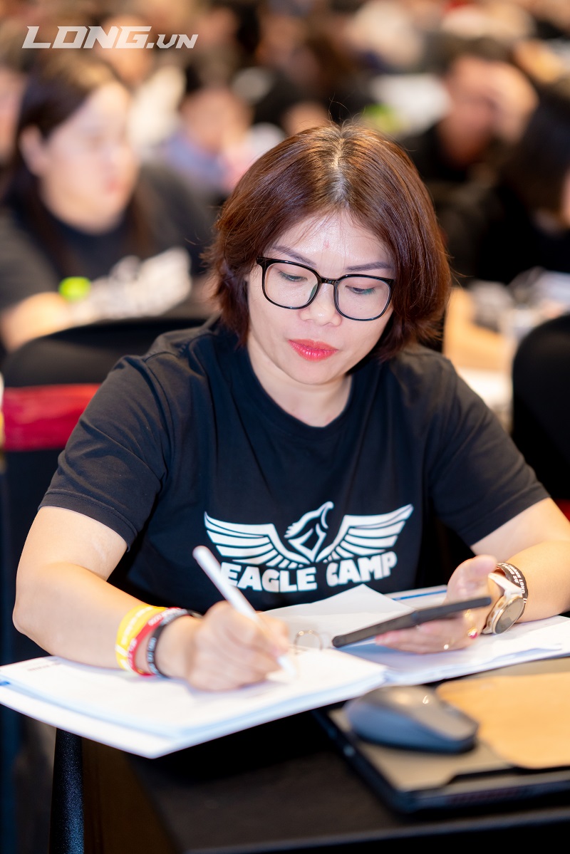 Hồng Xiêm hình ảnh người phụ nữ hành động quyết liệt nhưng không đánh đổi giá trị sống cốt lõi.